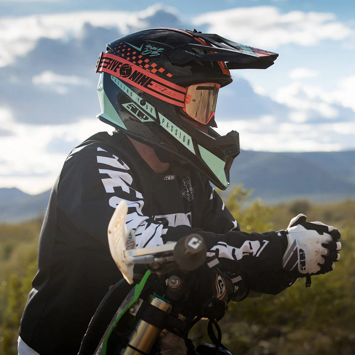 Enduro Helmet